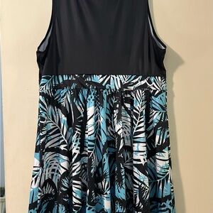 Tropical Print Sleeveless Dress.